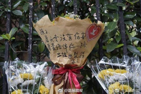 天空：伯恩利将与23岁中卫艾斯特福涨薪续约